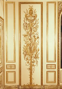 Paneling detalhe com um escudo de troféu, lira, cetro e caduceu para o &39;Salon de Compagnie&39; do Hotel d&39;Uzes em Paris, feita por Jean Baptiste Boiston e Joseph Metivier, c.1768 (madeira dourada)